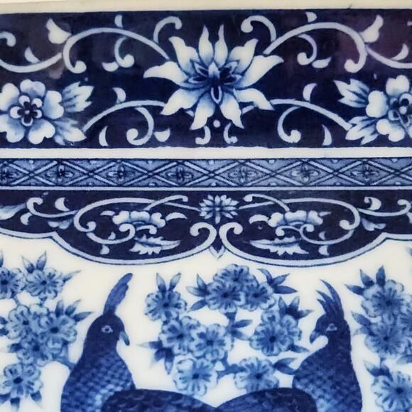 Vintage 1980s Japanese-Style Porcelain Peacock Dish – Collectible Blue & White - Picture 4 of 9